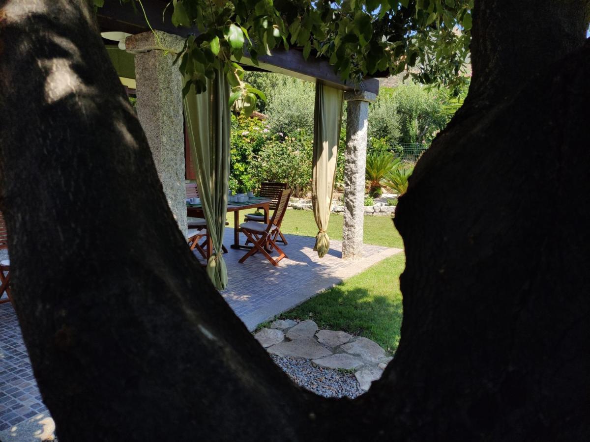Villa Cruccuris Villasimius Eksteriør billede