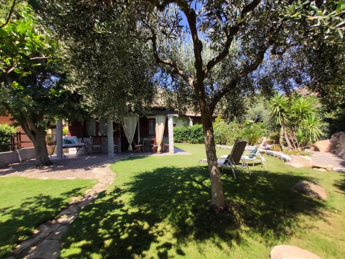 Villa Cruccuris Villasimius Eksteriør billede